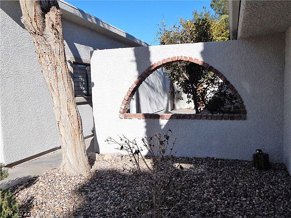 5th image of 3338 Zuni Cir