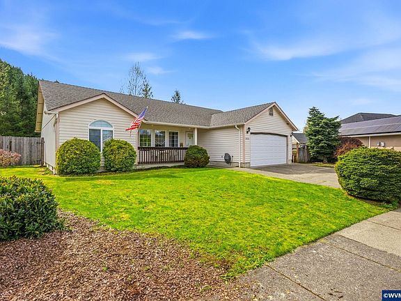 2nd image of 2825 Fir Ct