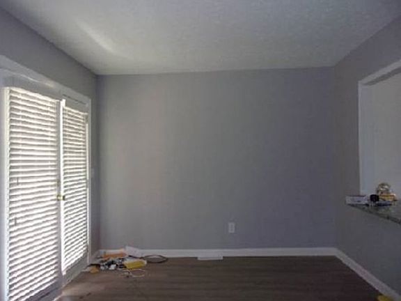 Formal Dining