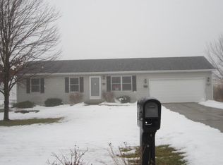 30670 Ashwood Dr, Granger, IN 46530