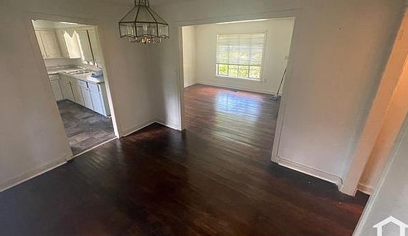 5th image of 3678 Southland Dr
