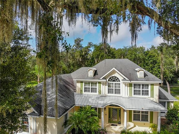 4th image of 3840 Oak Pointe Dr