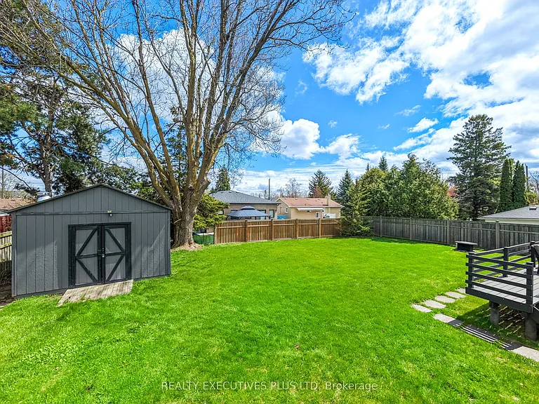 9 Hazelbury Dr — Photo 28