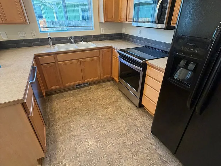 375 Twister St NE — Photo 15