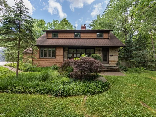 6775 Glenview Rd, Mayfield, OH 44143