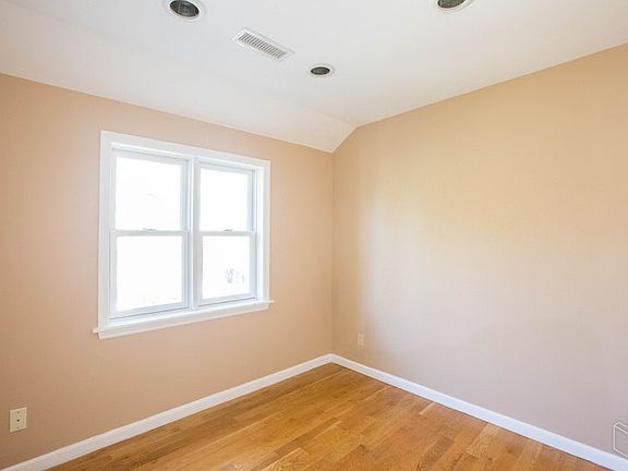 5th image of 258 Longstreet Ave #3