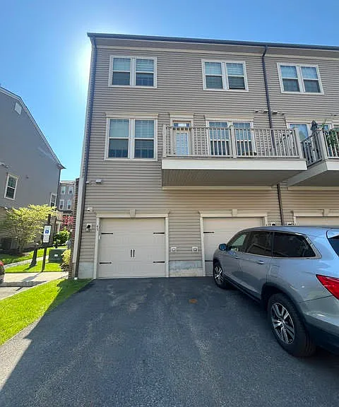 45 Leahy Dr — Photo 2