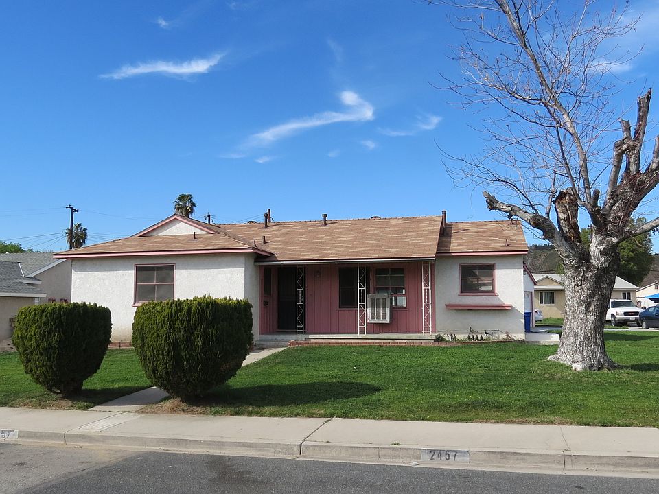 1st image of 2457 Lyndale Ave