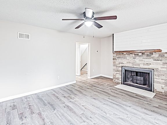 5th image of 2204 Olden Ave