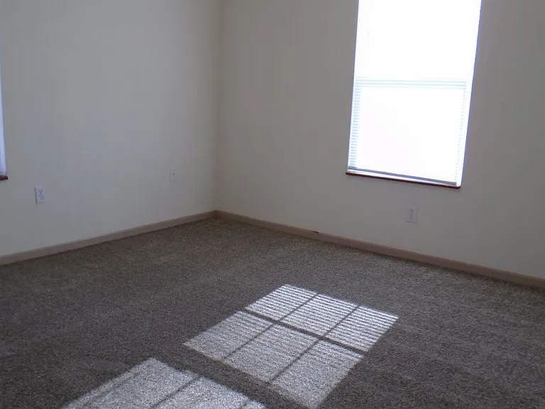 913 Westridge Dr #16 — Photo 13