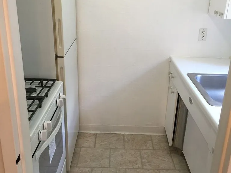 20 Shady Dr W — Photo 8