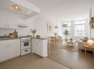 88 Fulton St #318, New York, NY 10038