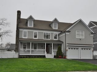 198 Gregory Blvd, Norwalk, CT 06855