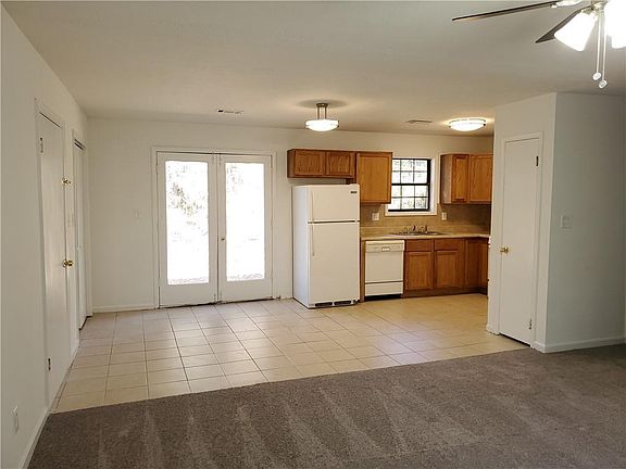 3rd image of 1776 Big Horn Ct SE