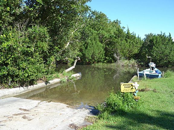 2nd image of L18 Jamaica Drive
