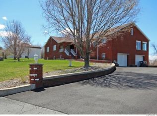 22 Loscerbo Ln, Newburgh, NY 12550