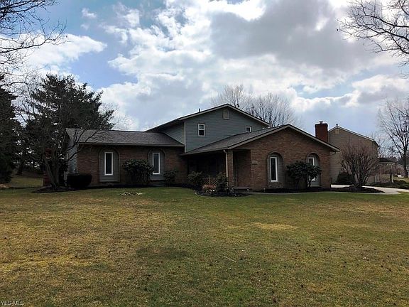 2nd image of 13532 Sugarbush Ave NW