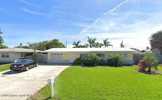 3 bed, 2.0 bath, 1170 sqft, $3,000 — Photo 1