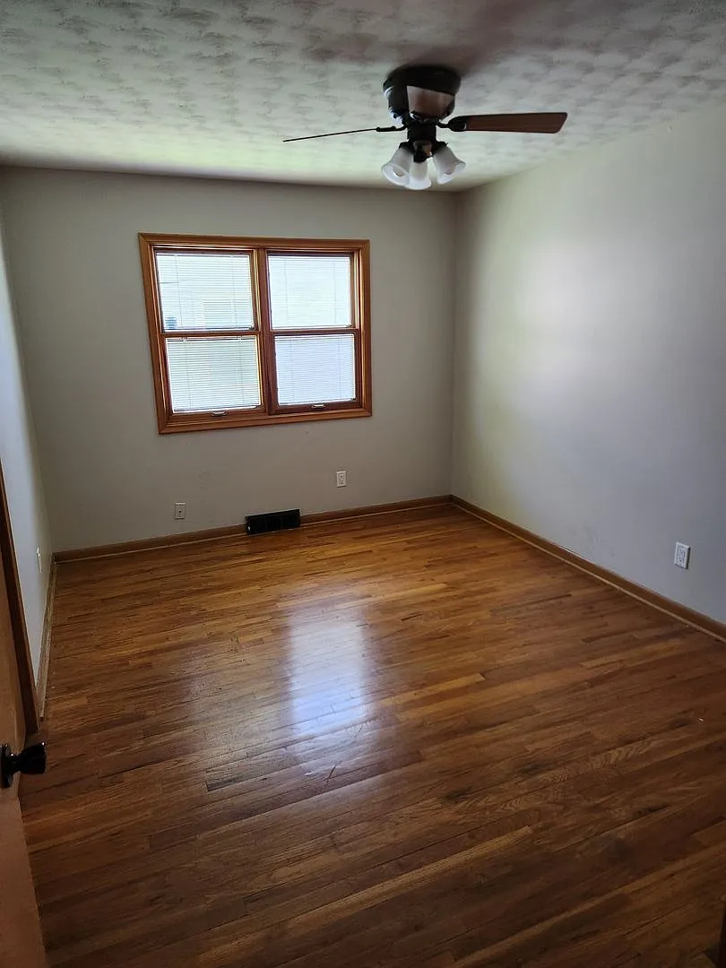 5218 Q Street — Photo 3