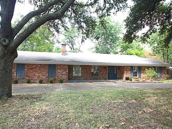 2nd image of 3222 Fernwood Dr