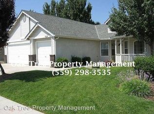 6423 N Carnegie Ave, Fresno, CA 93722
