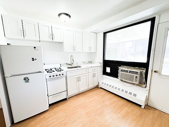 4th image of 6135 98th St APT 2A