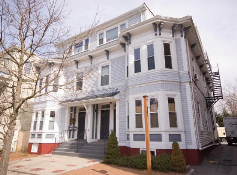 140 Huron Ave #12 — Photo 9