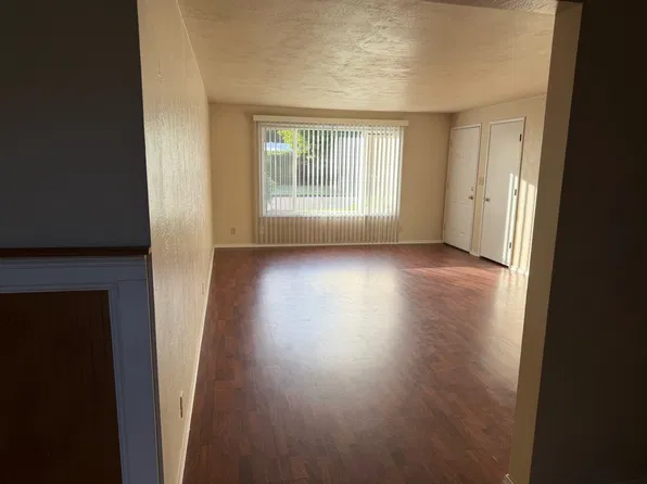 1785 Dalton Dr #1, Eugene, OR 97404