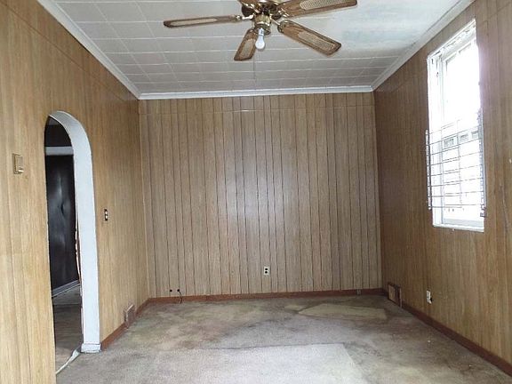 Formal Dining
