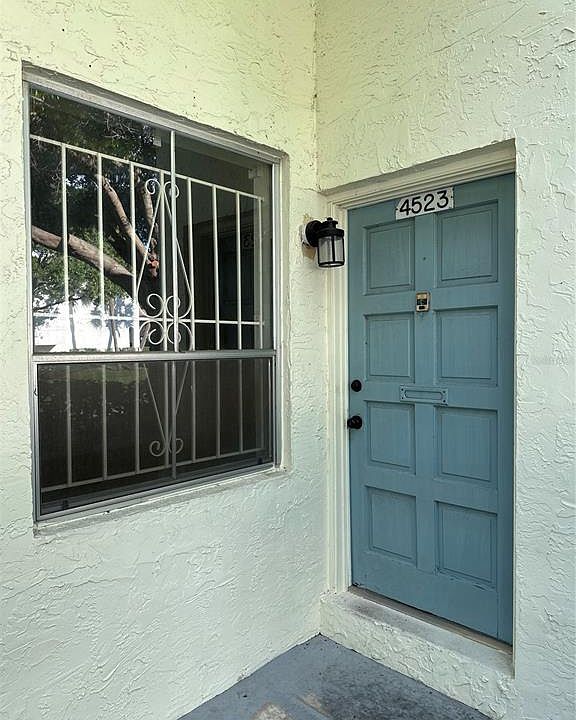 1st image of 4523 W LA VILLA LANE