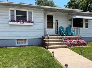 219 7th St, Windsor, CO 80550