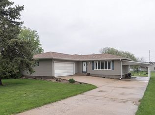 513 9th Ave, Clarence, IA 52216