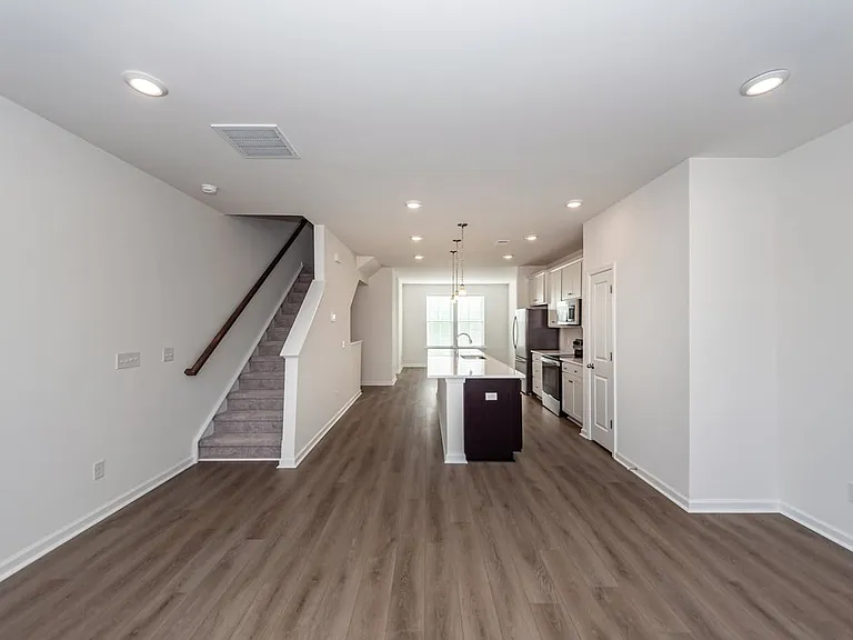 4633 Forest Hills Dr #1303 — Photo 19
