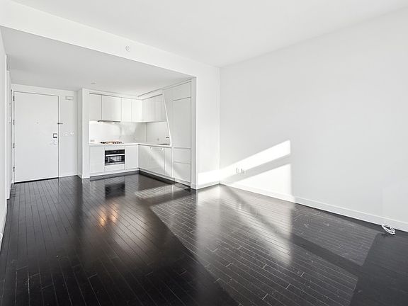 4th image of 123 Washington St APT 47E