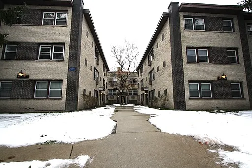 1511 W Birchwood Ave APT 3E photo 1