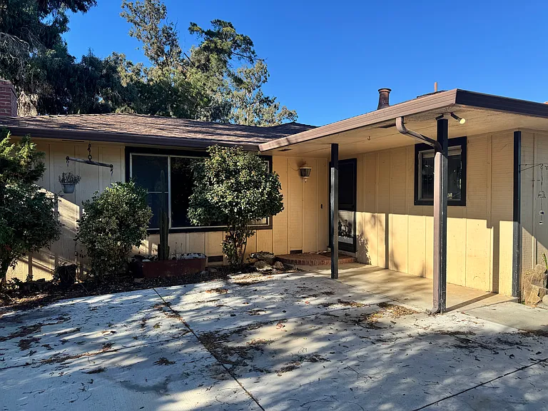747 Rosa Morada Rd — Photo 5