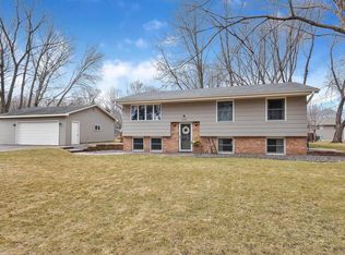 11701 Texas Ave N, Champlin, MN 55316