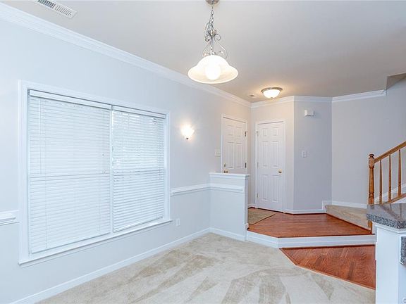 3rd image of 6737 N Grand Brook Cir