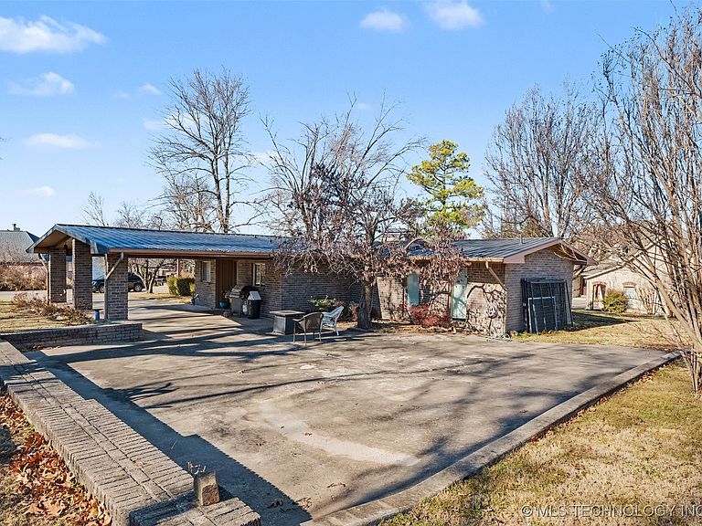 Listing photo 4