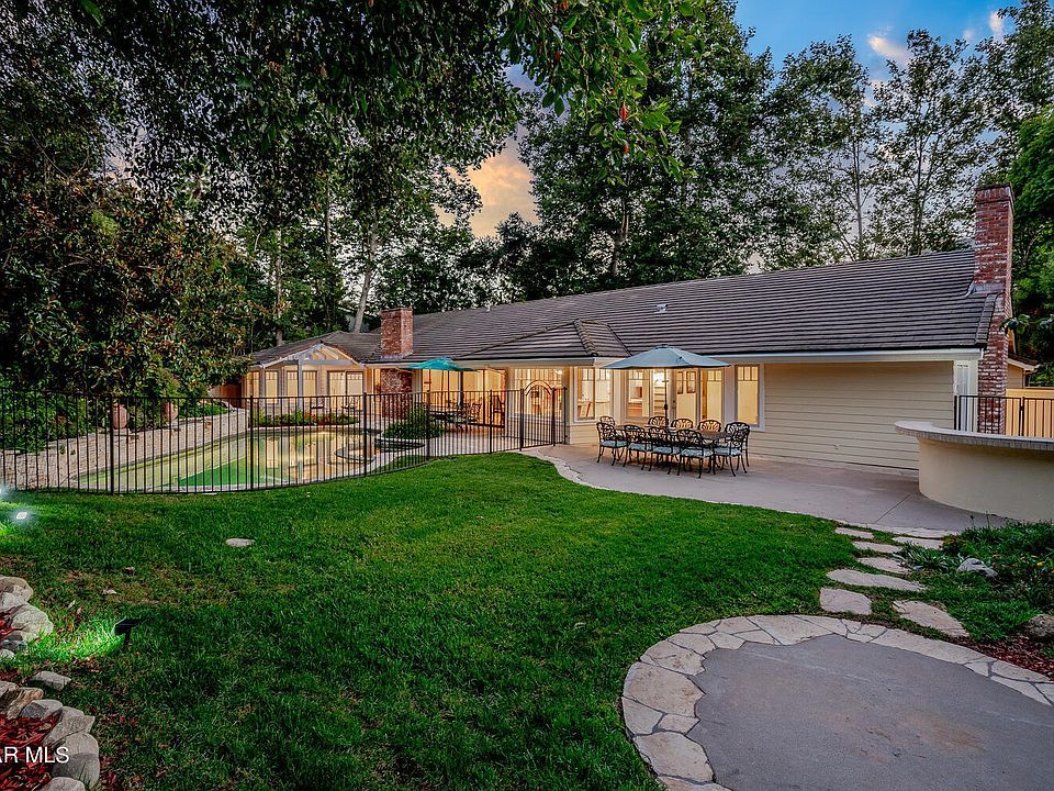 1st image of 1086 Deep Wood Dr