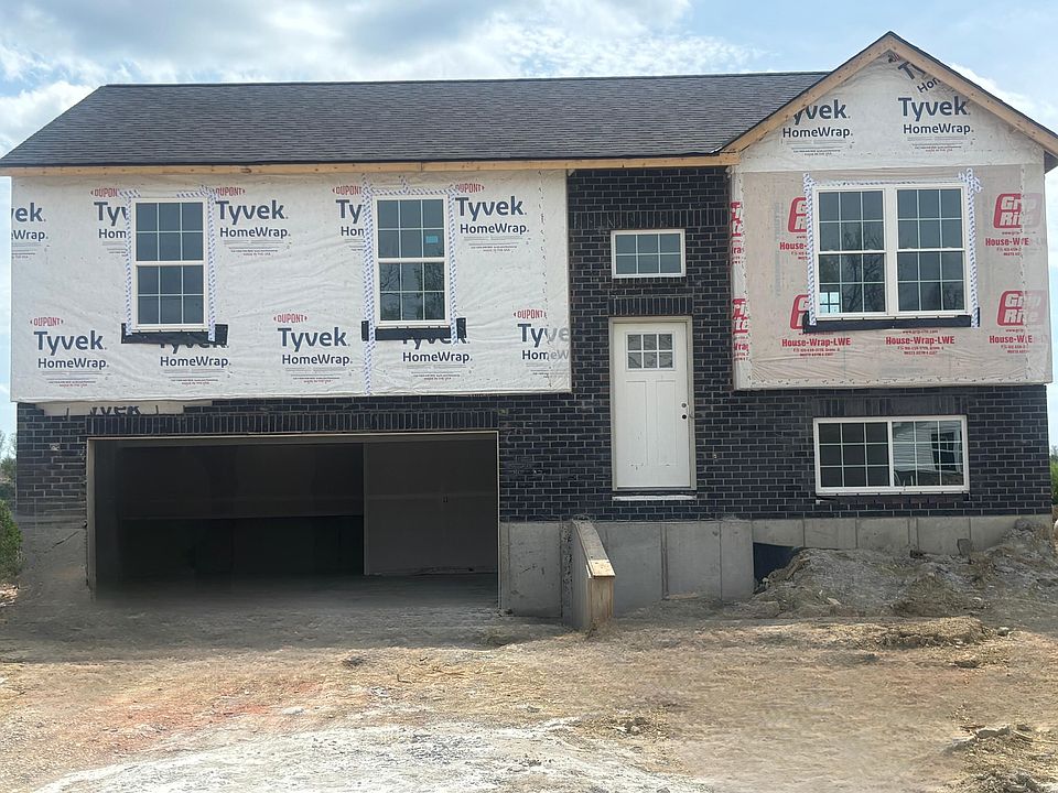 1st image of 120 Belmont Ct