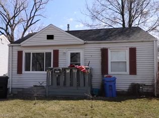 13313 Thornhope Rd, Cleveland, OH 44135