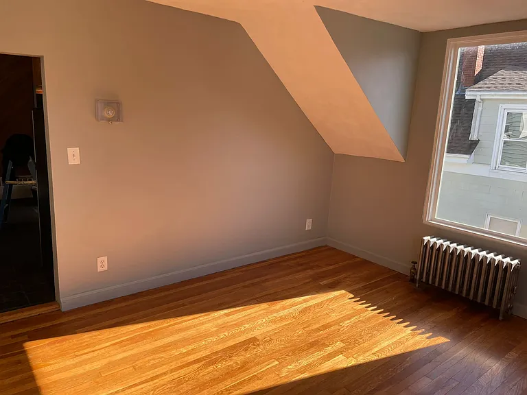 81 Kirtland St #3 — Photo 8