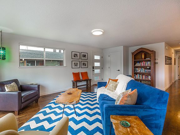 4th image of 4805 N Ferdinand St
