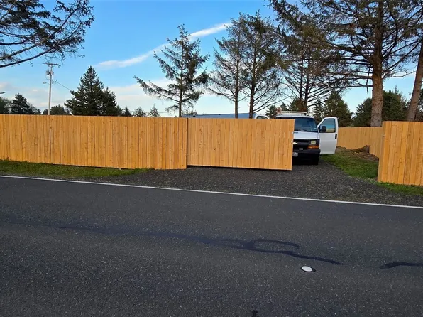 146 Ocean Shores Boulevard NW, Ocean Shores, WA 98569