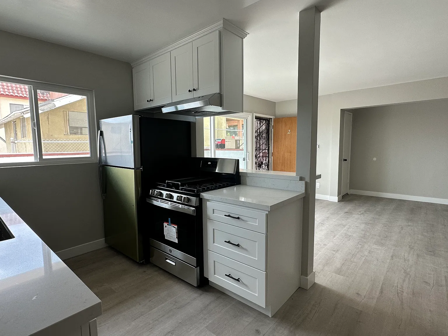 632 Tularosa Dr — Photo 3