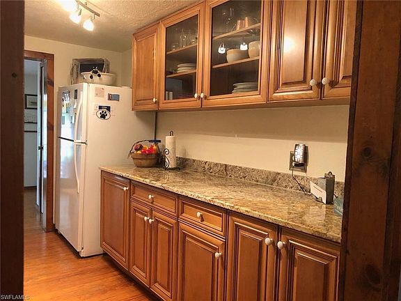 4th image of 10630 Aqua Vista Ln