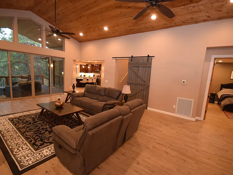 S Pleasant View Dr — Photo 6
