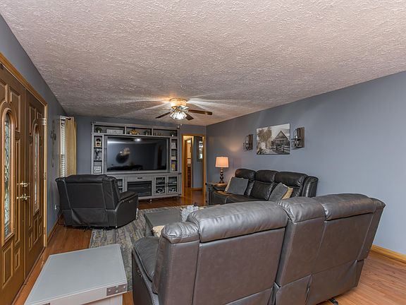 3rd image of 110 White Conkwright Rd