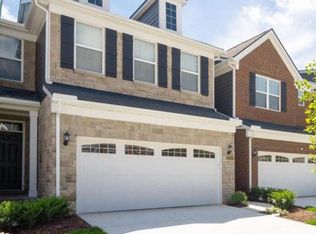 43487 Prospect Ln, Novi, MI 48375